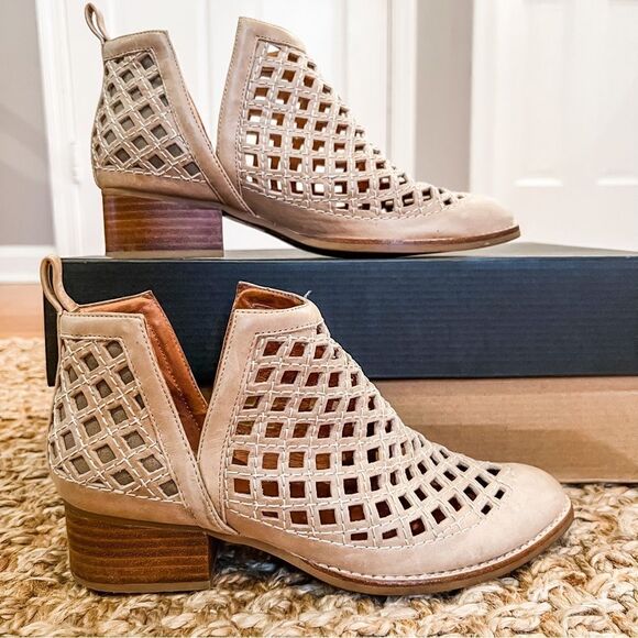 Jeffrey Campbell Taggart Open Weave Ankle Booties Beige Women’s Size 7 - Picture 7 of 12
